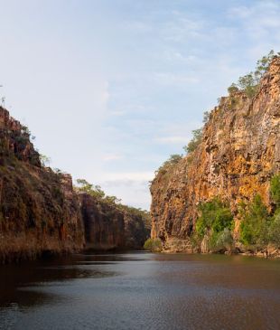 <p><i>Peregrine Adventures</i> in <strong>Australia</strong></p>
