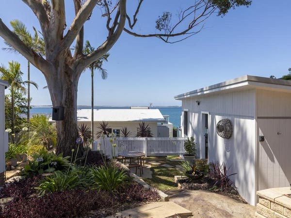 Ethel & Ode’s exterior in Bundeena