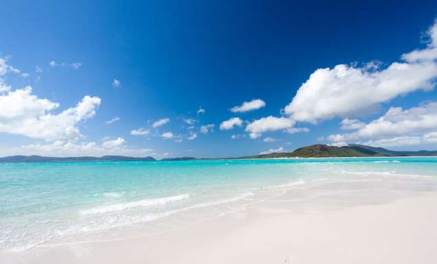 Whitehaven Whitsunday Islands sailing bareboating