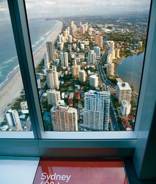 <p><i>047 Fight for the World’s Highest Residential View</i></p>
