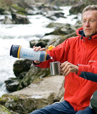 <p><i>Lifesaver Bottle</i> for precious clean water on the spot</p>
