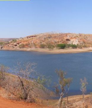 <p><i>Road trip</i> from <strong>Mackay</strong> to <strong>Alice Springs</strong></p>
