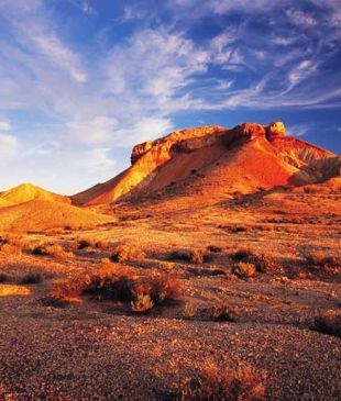<p><i>How to travel</i> the <strong>Australian Outback</strong></p>
