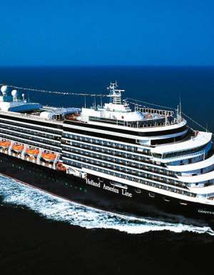 Holland America's MS Oosterdam on the open ocean (cruise)