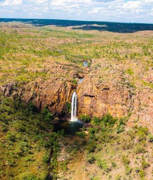 <p><i>Luxury in the heart</i> of <strong>Katherine Gorge</strong></p>
