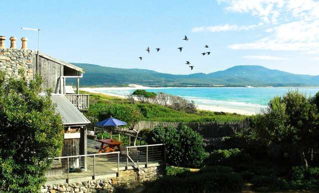 13: Find a classic Aussie beach house
