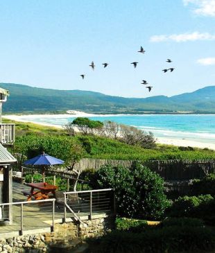 <p><i>13: Find a classic Aussie beach house</i></p>
