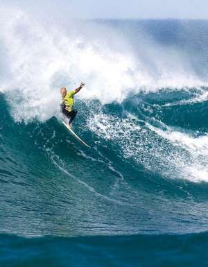 Watch the world’s best surfers at Bells Beach