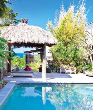 <p><i>Blow the budget</i> on a luxury beachhouse</p>
