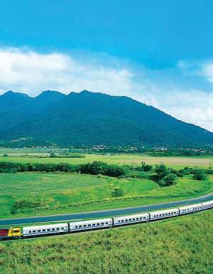 80: Catch the Sunlander… before it’s too late! (Qld)