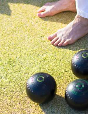 Barefoot bowling