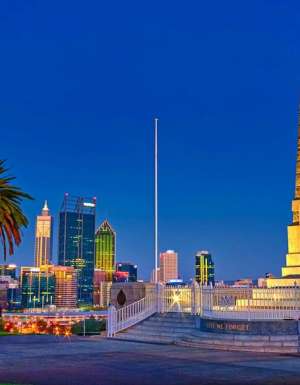 Your Shot winner #56 War Memorial Perth Hannes Nitzsche