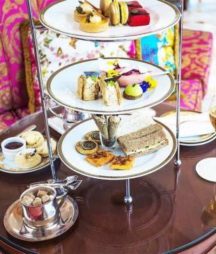 <p><i>The best high teas with a twist</i> around <strong>Australia</strong></p>
