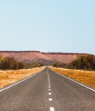 <p><strong>Alice Springs</strong> to the <i>Devils Marbles</i></p>
