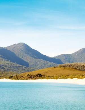 Tasmania east coast Wineglass Bay (photo: Max Doyle)