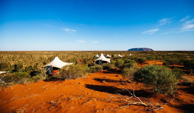 Uluru view: Longitude 131