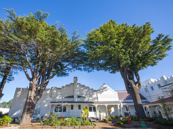 the exterior view of the Hydro Majestic Hotel, Medlow Bath in the Blue Mountains