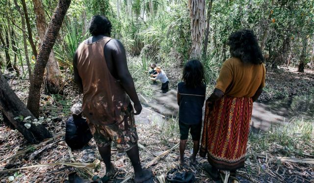 Spear fishing Bagetti Homestead east Arnhem Land