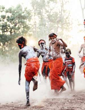 Bulman ceremony East Arnhem Land (photo: Elise Hassey)