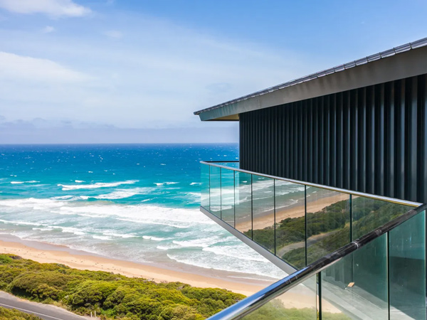 The Pole House Fairhaven above the beach