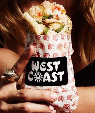 <p><i>4 of</i> <strong>Australia’s</strong> <i>best cult cafe eateries</i></p>

