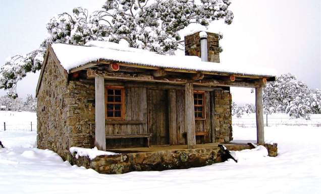 Jindabyne Moonbah Huts
