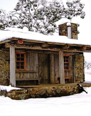 Jindabyne Moonbah Huts