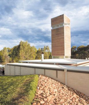 <p><i>8 of</i> <strong>Australia’s</strong> best cellar doors</p>
