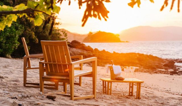 Sunset champagne pebble beach qualia