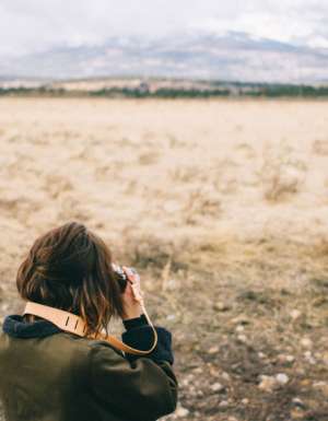 how to travel alone solo