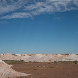 Coober Pedy moonscape mining holes