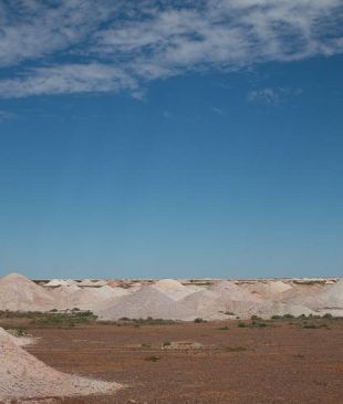 <p><i>13 reasons</i> <strong>Coober Pedy</strong> is delightfully strange</p>
