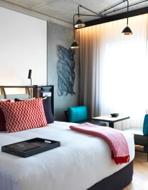 accommodation Melbourne hoteThe gel-topped beds at QT Melbourne have a reputation that precedes them review