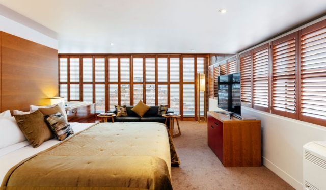 Henry Jones Art Hotel