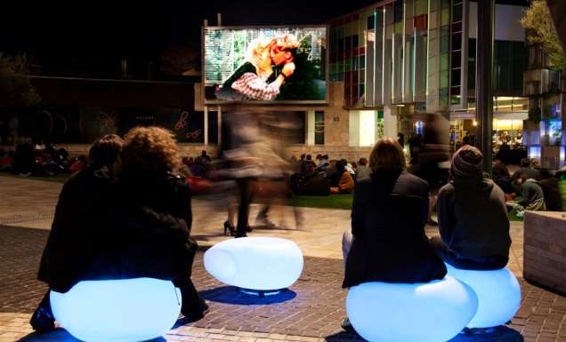 movies food srinks bar wi-fi perth Northbridge Piazza