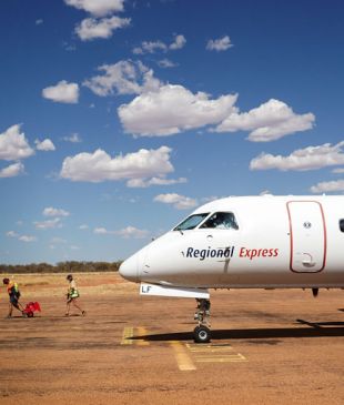 <p><i>10 ways you can see</i> <strong>Australia</strong> <i>on wheel and wing</i></p>
