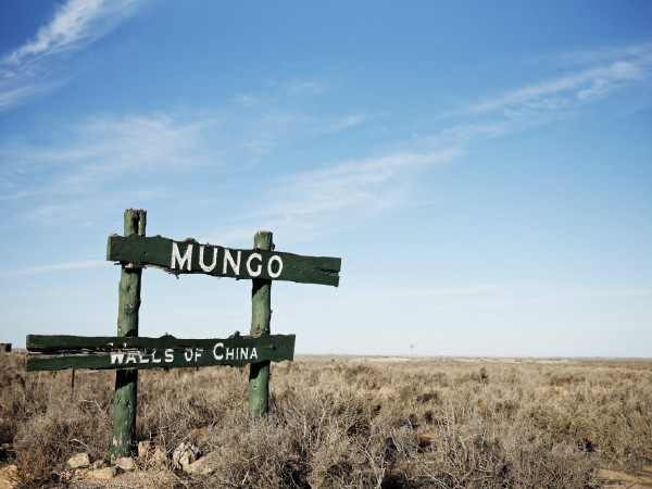 The entrance to Mungo National park