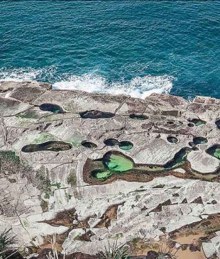 <p><i>10 ways to explore</i> <strong>Australia</strong> on foot</p>
