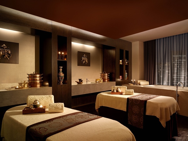 the couples' suite in Chi, The Spa at Shangri-La hotel