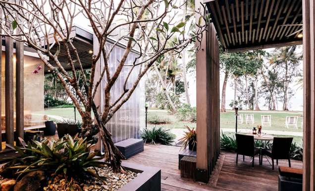 Bibesia Restaurant Castaways Resort & Spa Mission Beach