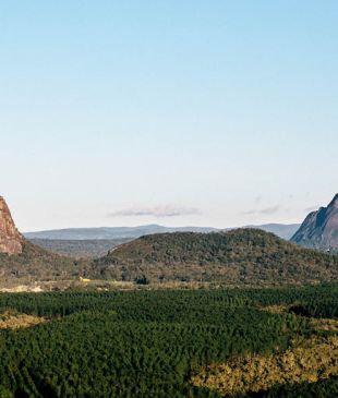 <p><i>Sunshine Coast Hiking Route</i>: <strong>Six Mountains</strong> in One Day</p>

