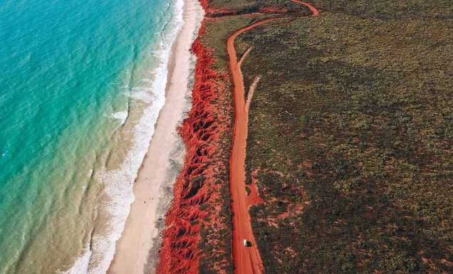 explore adventure van life combi travel country road trip