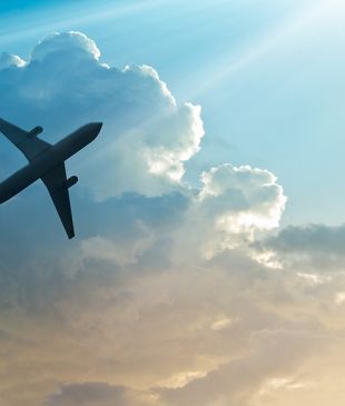 <p><i>11 expert tips</i> to beat jet lag every time</p>
