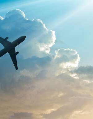 11 expert tips to beat jet lag every time