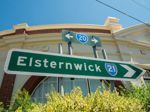 Elsternwick road sign in Hawthorn