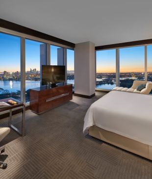 <p><i>Crown Towers Perth</i>: a jewel of luxury and elegance in <strong>Burswood</strong></p>

