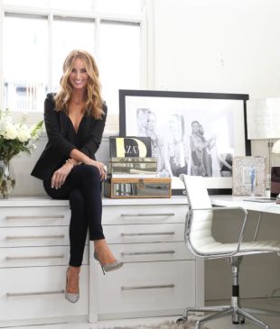 <p><i>Going walkabout</i> with Samantha Wills</p>
