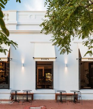 <p><i>23 of the best bars</i> in <strong>Perth</strong> to raise a glass at (2024)</p>
