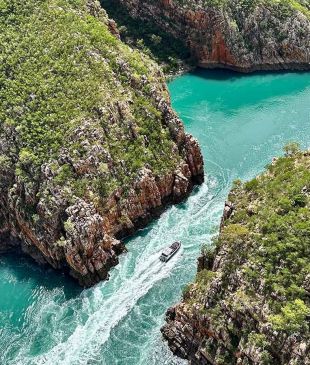 <p><i>14 of the most incredible</i> <strong>Broome</strong> tours</p>

