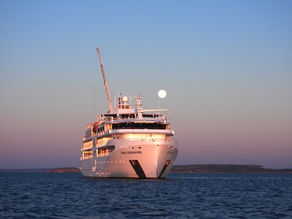 the Ponant ship sailing across Montgomery Reef